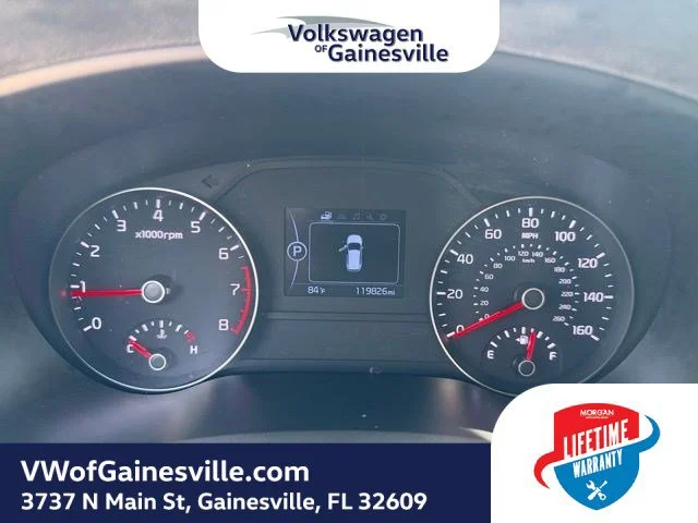 Used 2018 Hyper Red Kia LX image 21