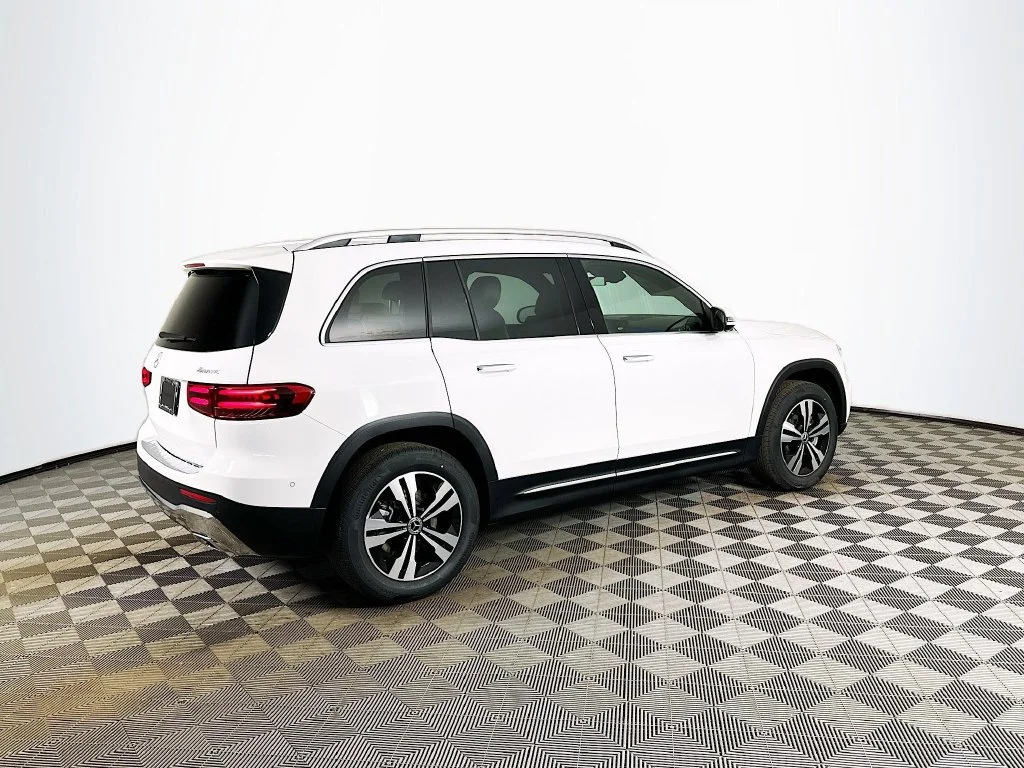 Used 2026 White Mercedes-Benz GLB 250 image 6