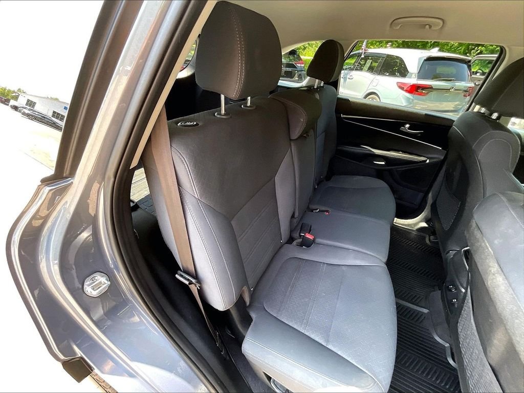 Used 2020 Silver Kia LX image 19