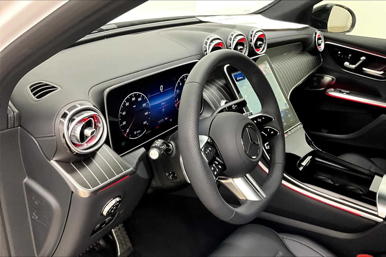 2025 Mercedes-Benz GLC Base - Photo 8