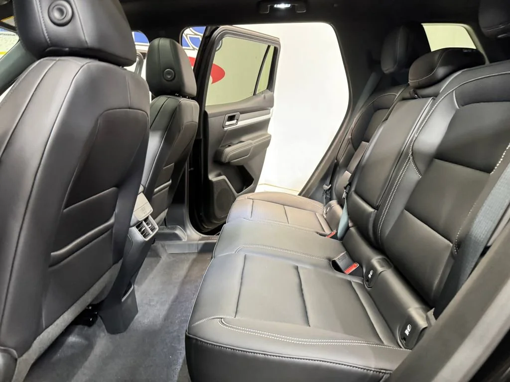 New 2026 Ebony Twilight Metallic GMC Elevation image 10