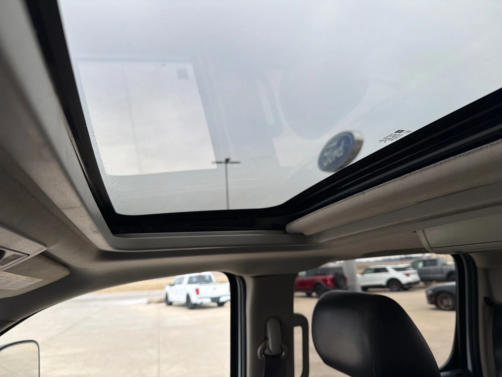 Used 2014 Summit White Chevrolet LTZ image 33