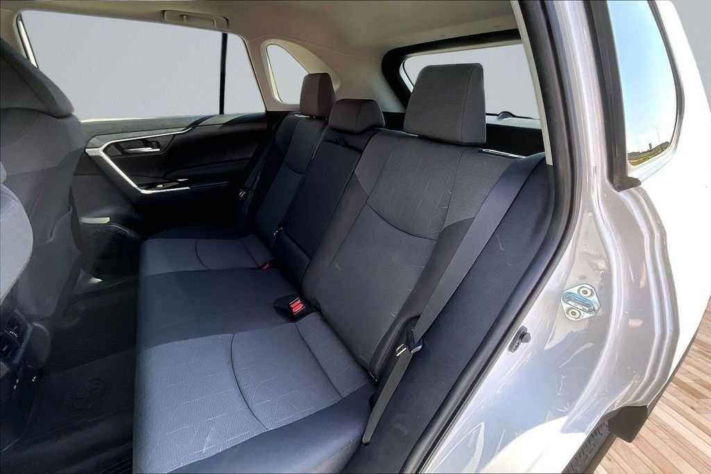 Used 2023 White Toyota XLE image 25