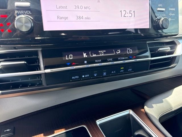 2022 Toyota Sienna LE - Photo 23