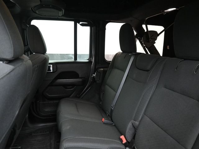 Used 2022 Gray Jeep Unlimited Sahara image 15