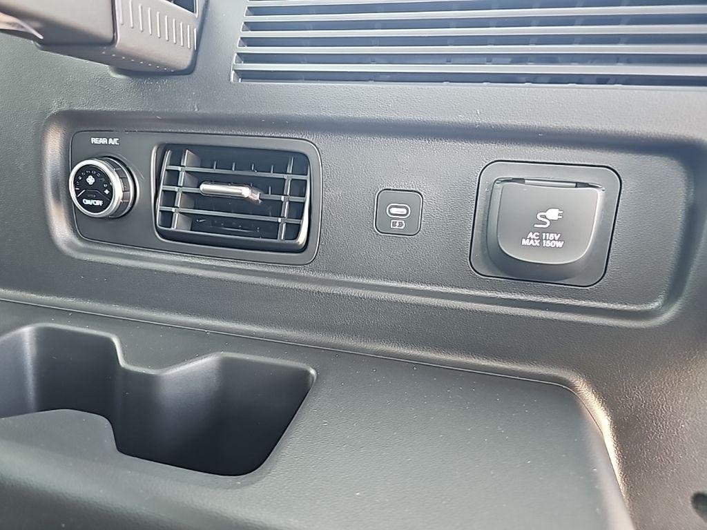 2026 Hyundai Santa Fe Limited - Photo 50