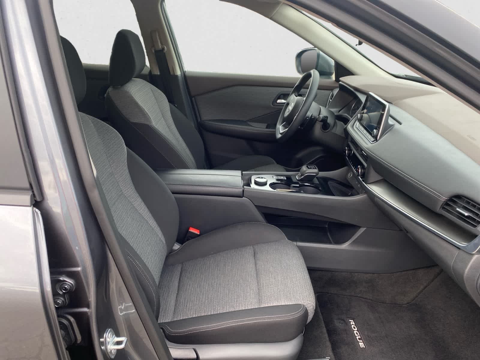 Used 2023 Gun Metallic Nissan SV image 21