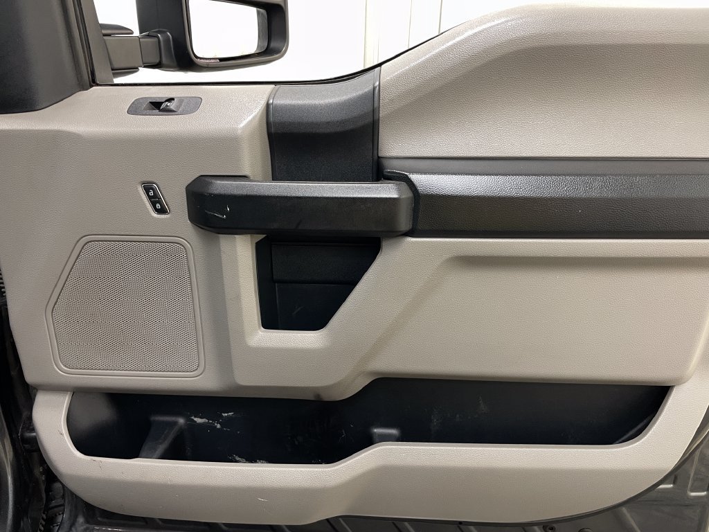 Used 2020 Gray Ford XL image 38