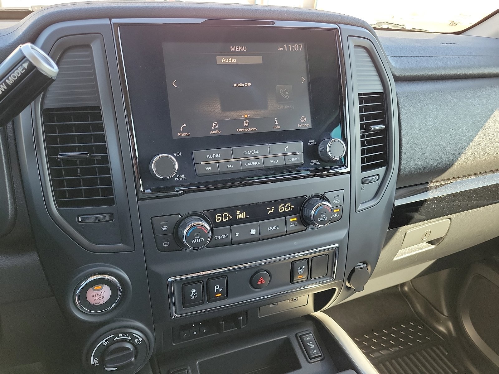 2024 Nissan Titan XD SV - Photo 22