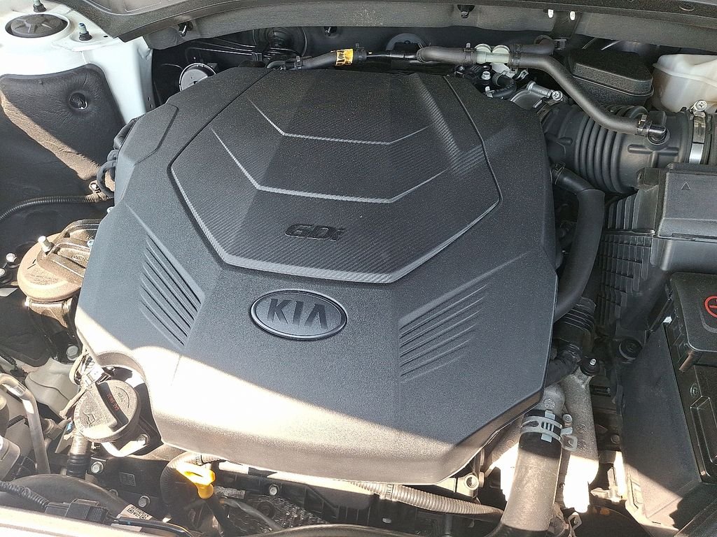 Certified Used 2021 White Kia LX image 27