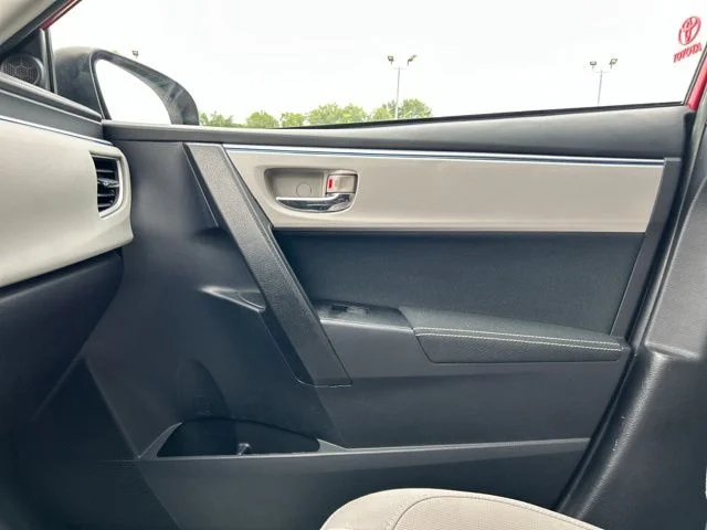 Used 2016 Barcelona Red Metallic Toyota LE image 38