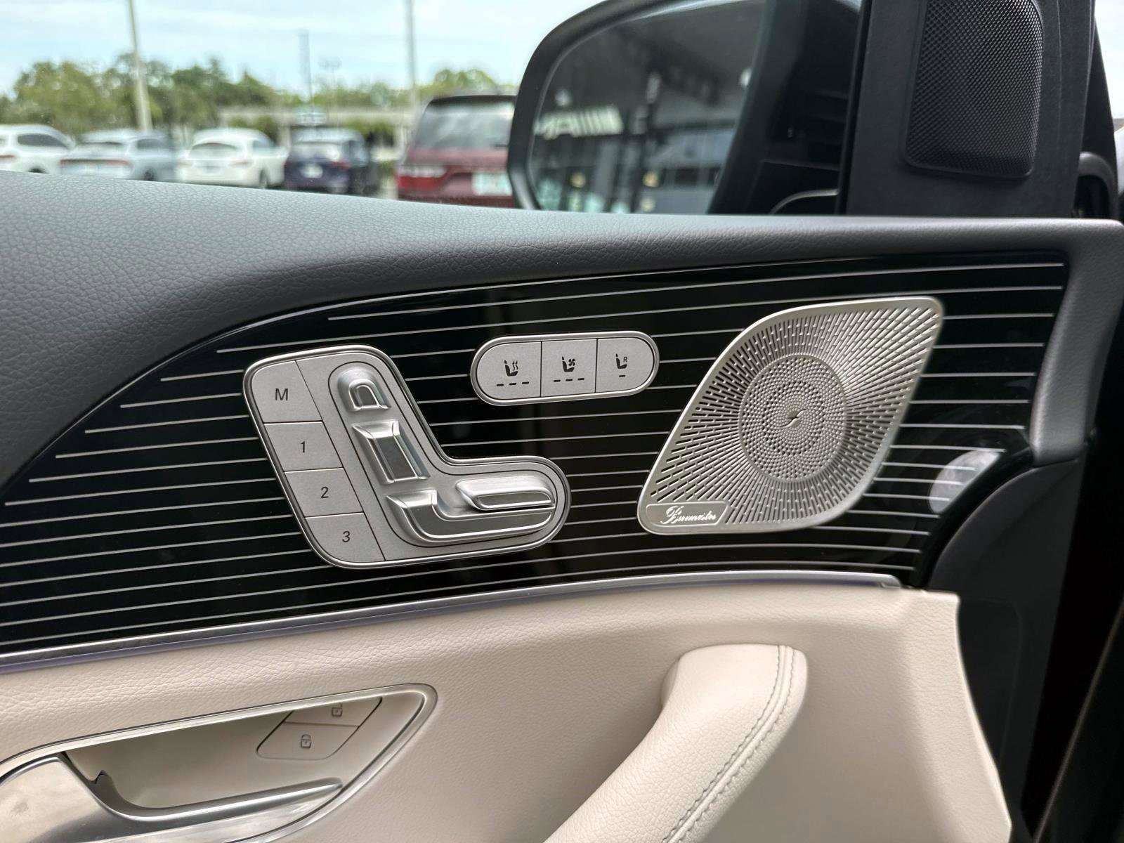 New 2026 Obsidian Black Metallic Mercedes-Benz 450 4MATIC® SUV image 19