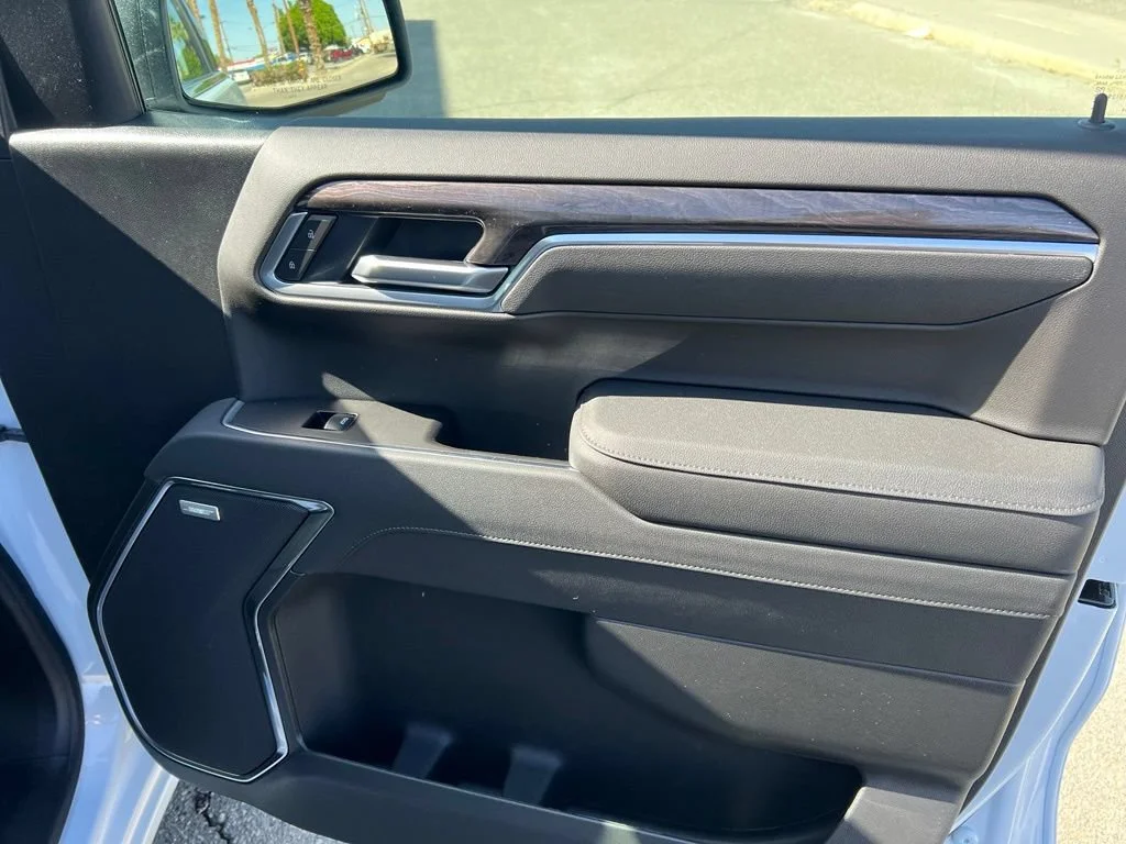 New 2026 Polar White Tricoat Chevrolet LTZ image 25