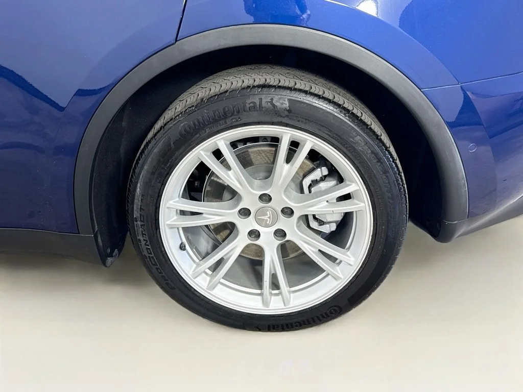 Used 2022 Blue Tesla Long Range image 31