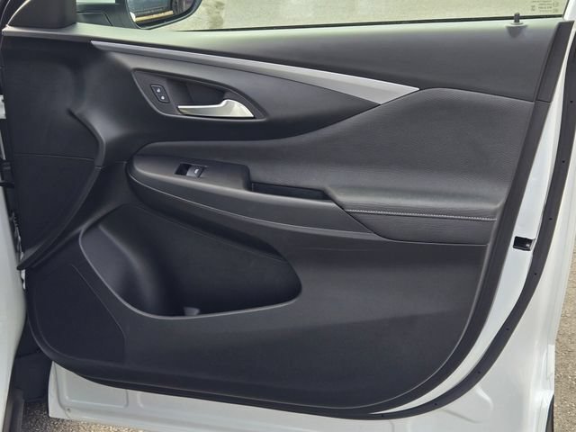 Used 2026 White Buick Preferred image 4