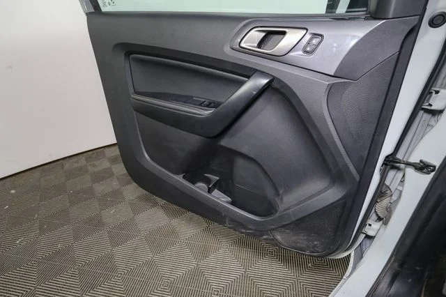 Used 2021 Green Ford Lariat image 35