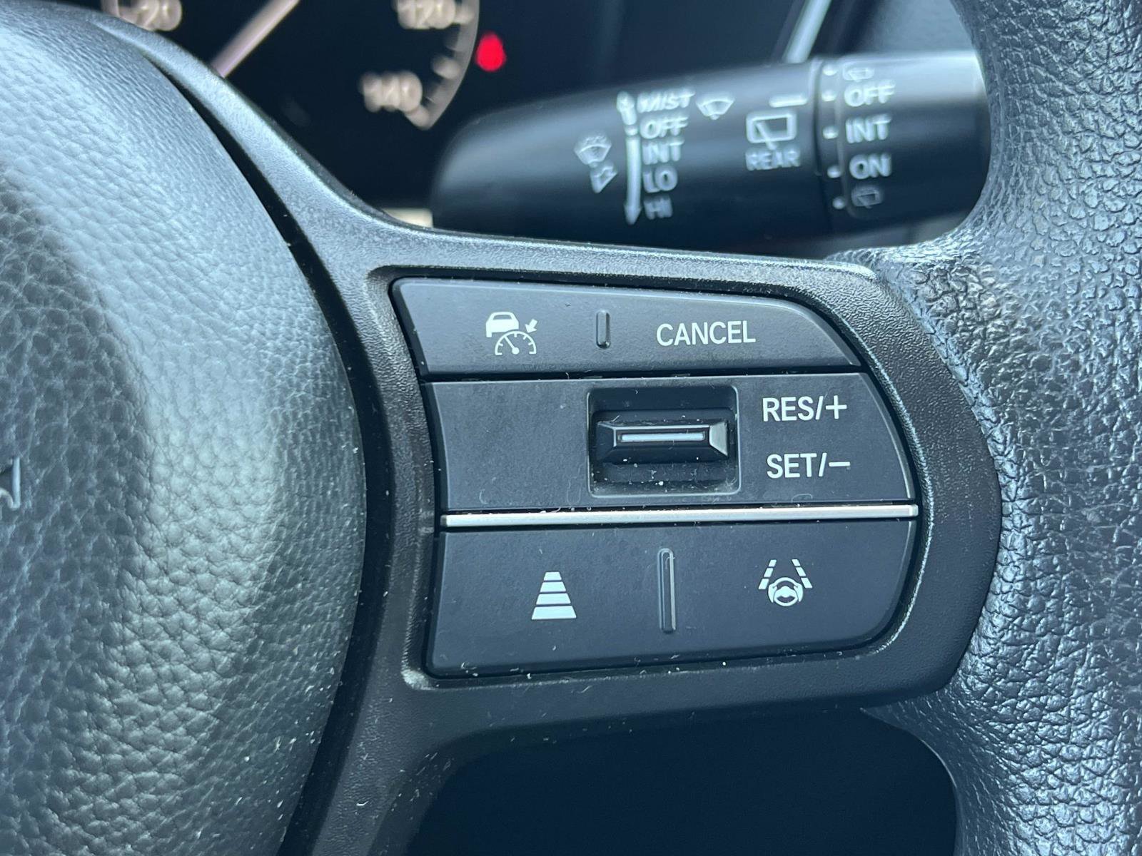 2025 Honda CR-V LX - Photo 39