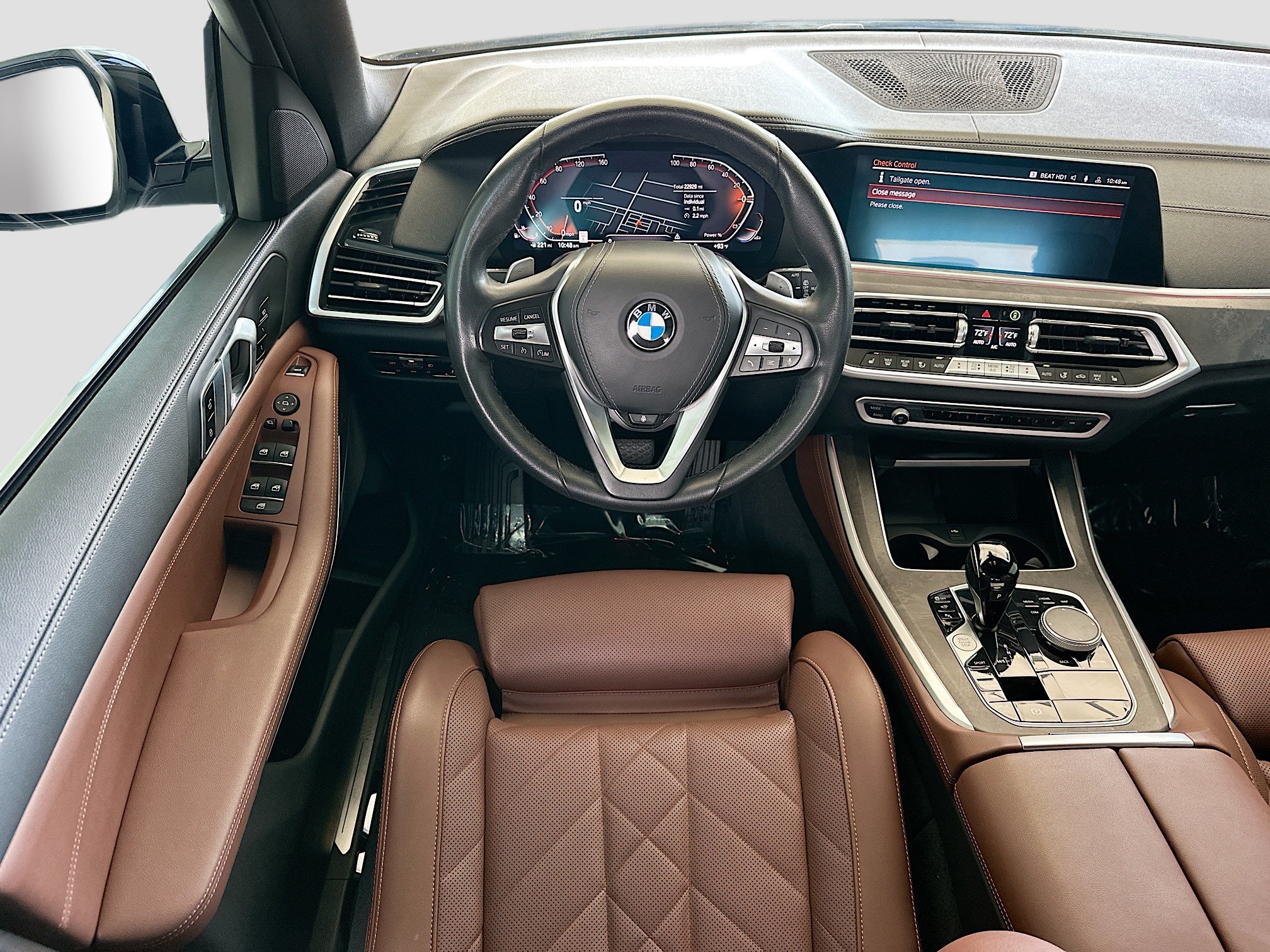 Certified Used 2023 Mineral White Metallic BMW xDrive40i image 21