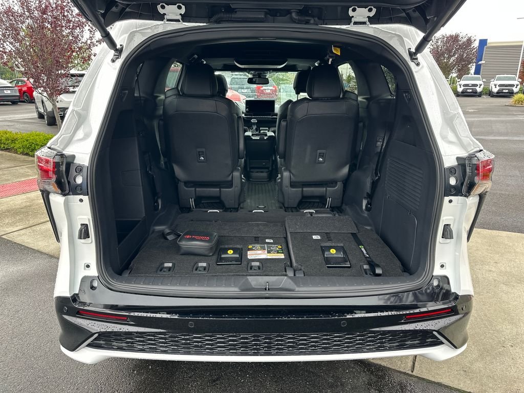 Certified Used 2026 Ice Toyota XSE image 27