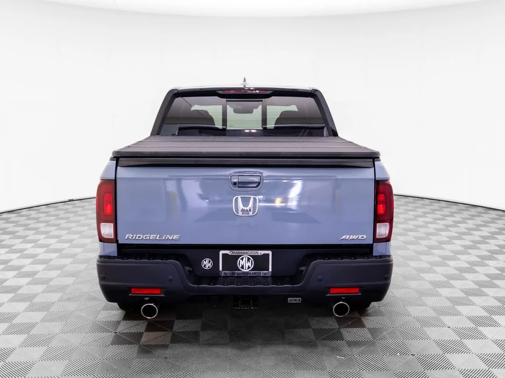 Certified Used 2023 Gray Honda Black Edition image 5