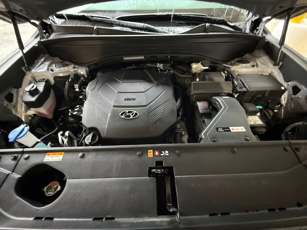 Used 2025 Silver Hyundai SEL image 20