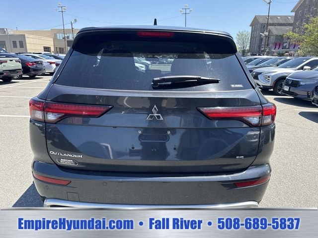 2024 Mitsubishi Outlander SE - Photo 4