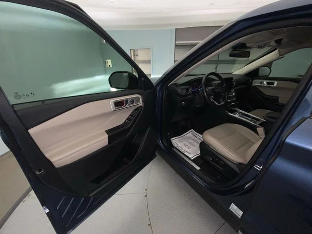Used 2020 Blue Ford Limited image 11
