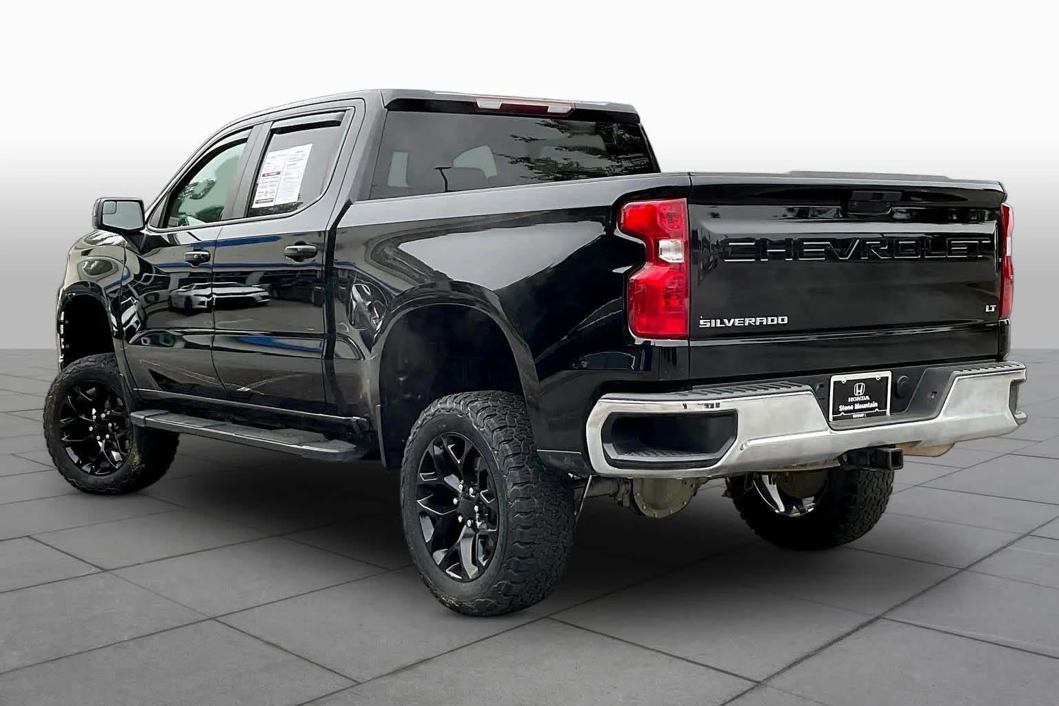 Used 2021 Black Chevrolet LT image 11
