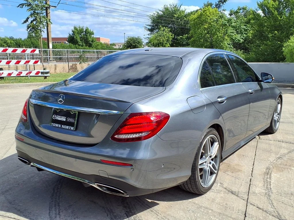 Used 2017 Gray Mercedes-Benz E 300 image 3