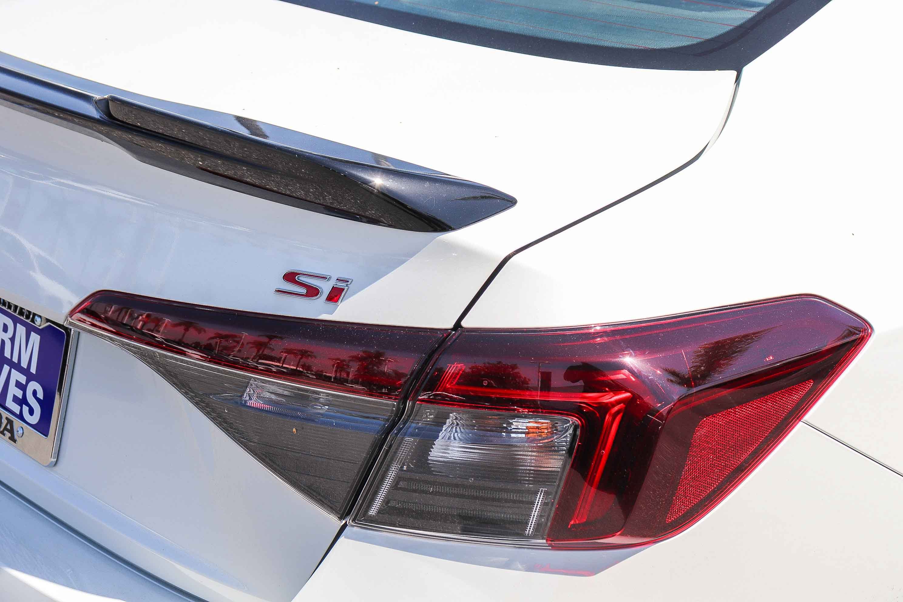 New 2026 Platinum White Pearl Honda Manual image 8