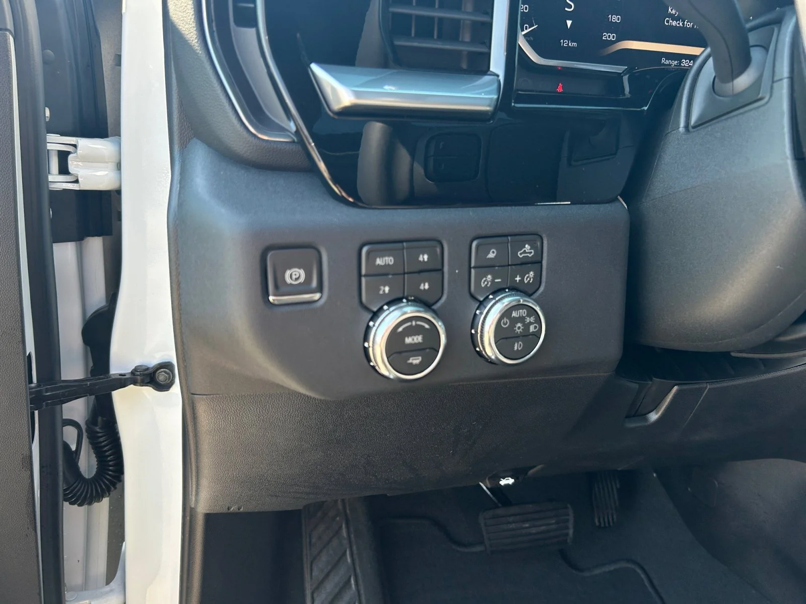 New 2026 Summit White GMC SLT image 15
