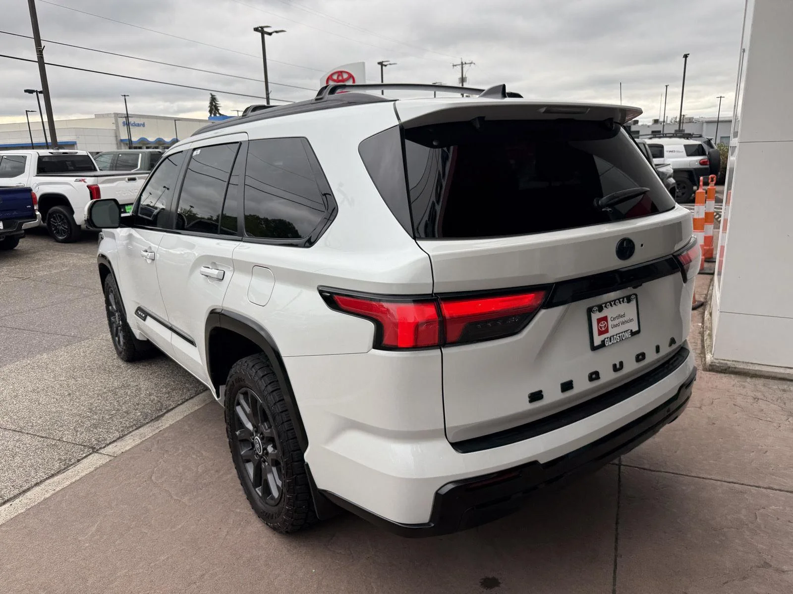 Used 2024 Wind Chill Pearl Toyota Platinum image 6