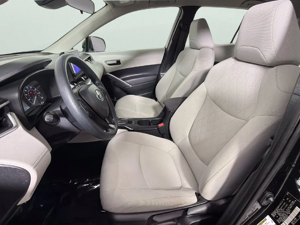 2023 Toyota Corolla Cross L - Photo 17
