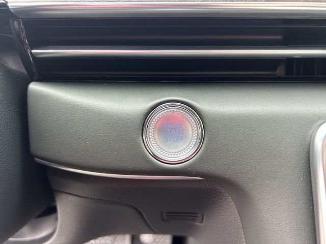 New 2026 Gray Genesis 2.5T Select image 35