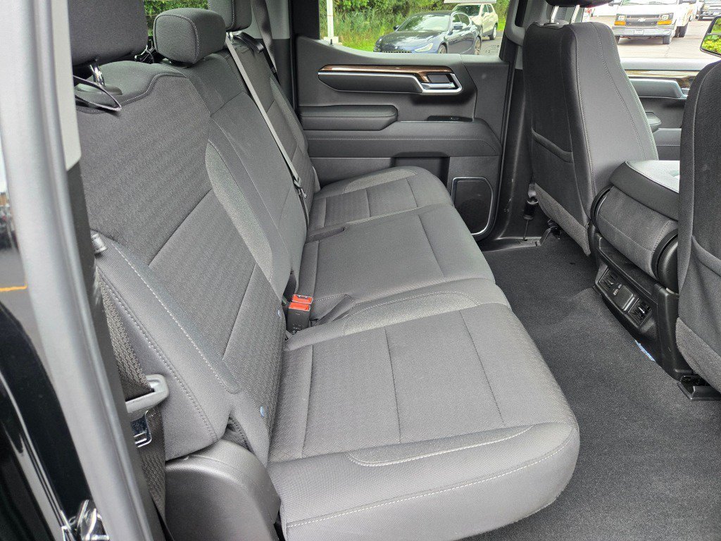 2026 Chevrolet Silverado 1500 LT - Photo 10