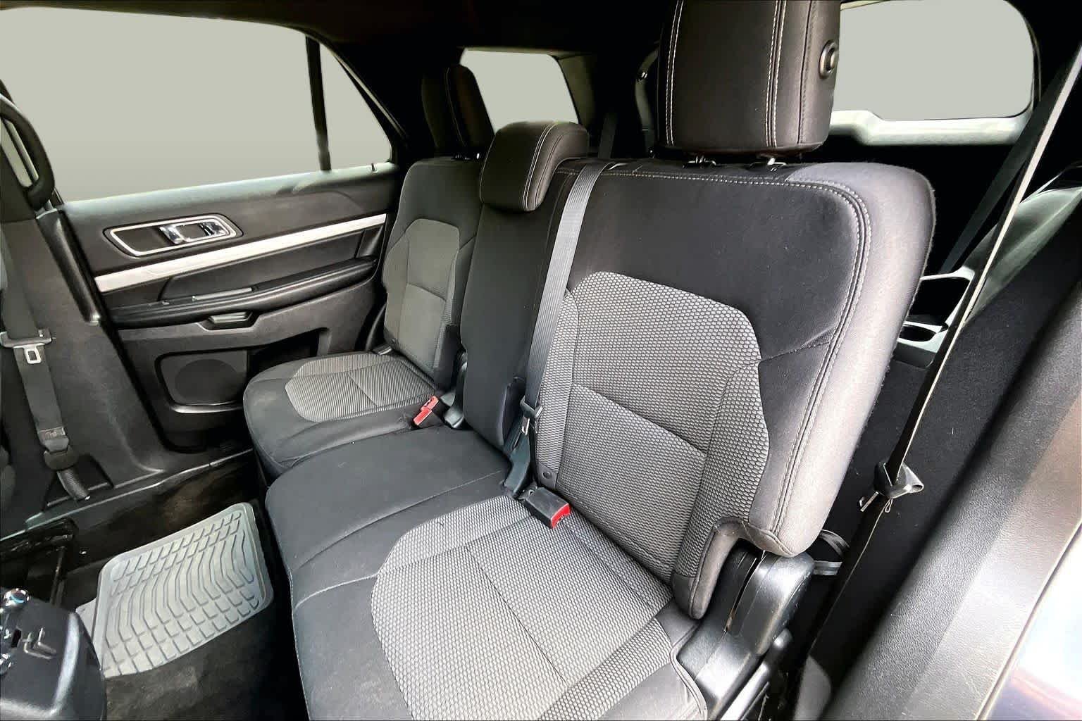 Used 2017 Smoke Quartz Metallic Tinted Clearcoat Ford XLT image 21