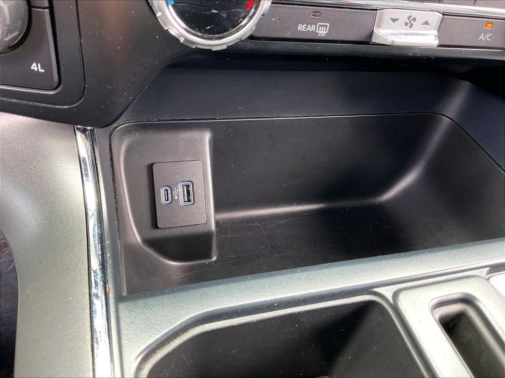 Used 2024 Oxford White Ford XLT image 32