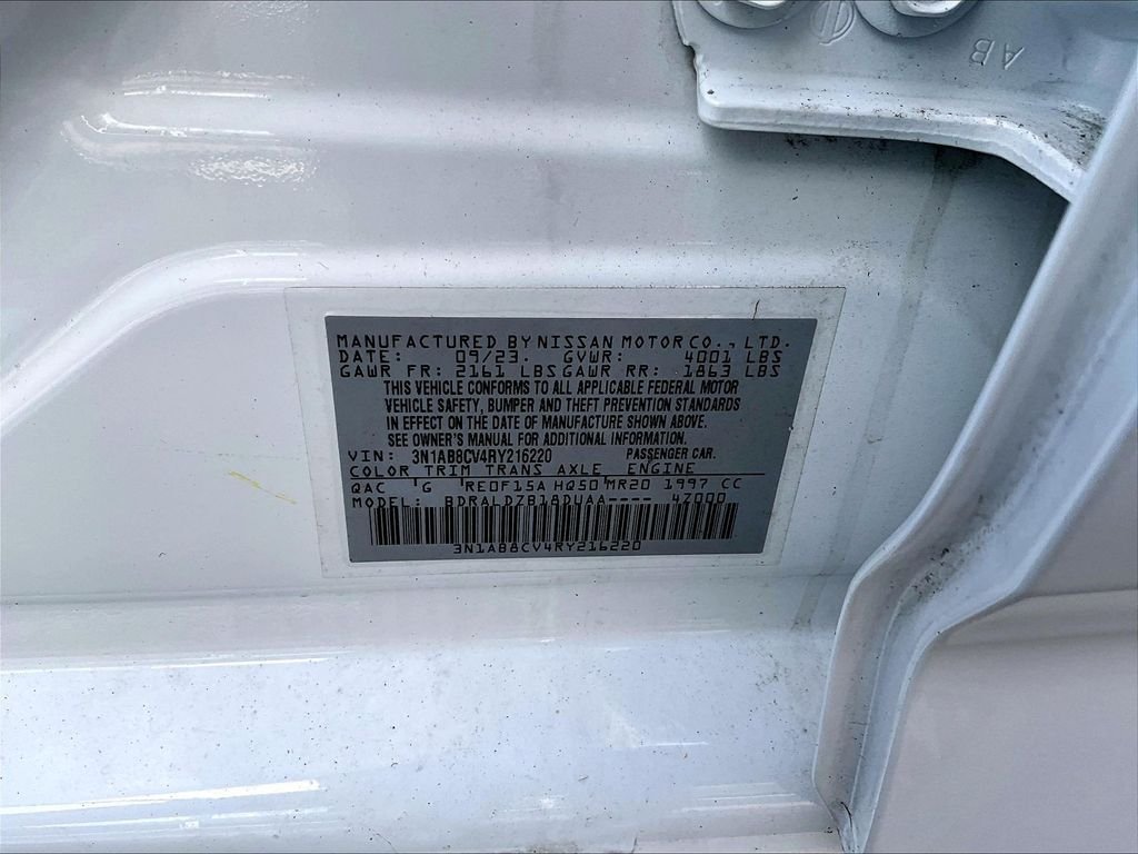 Used 2024 White Nissan SV image 27