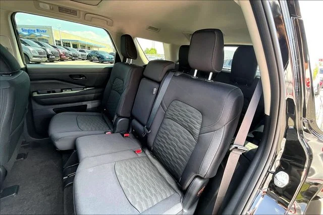New 2026 Nissan Pathfinder SV 4D Sport Utility
