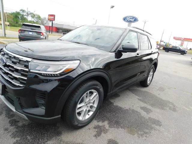 New 2026 Agate Black Metallic Ford Active image 4