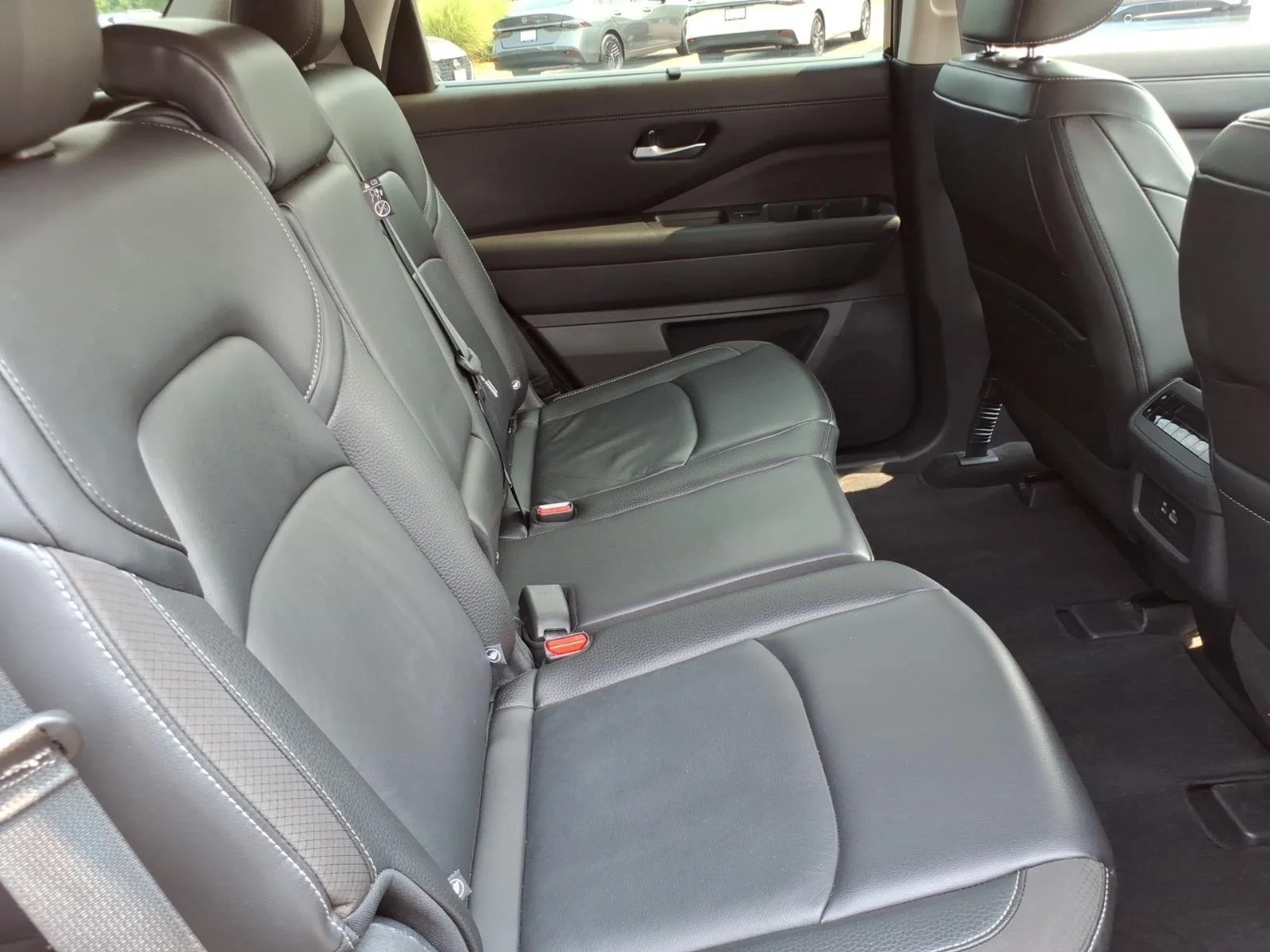 Used 2025 Super Black Nissan SL image 20