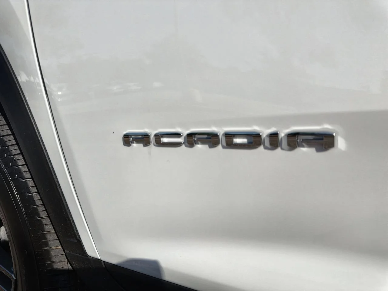 New 2026 Summit White GMC Elevation image 27