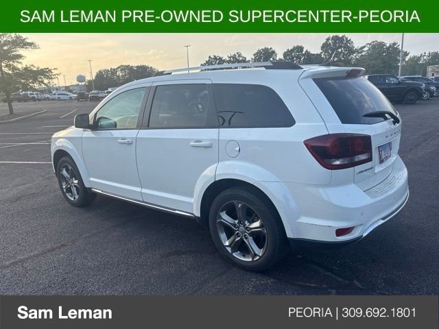 Used 2016 White Dodge Crossroad image 5