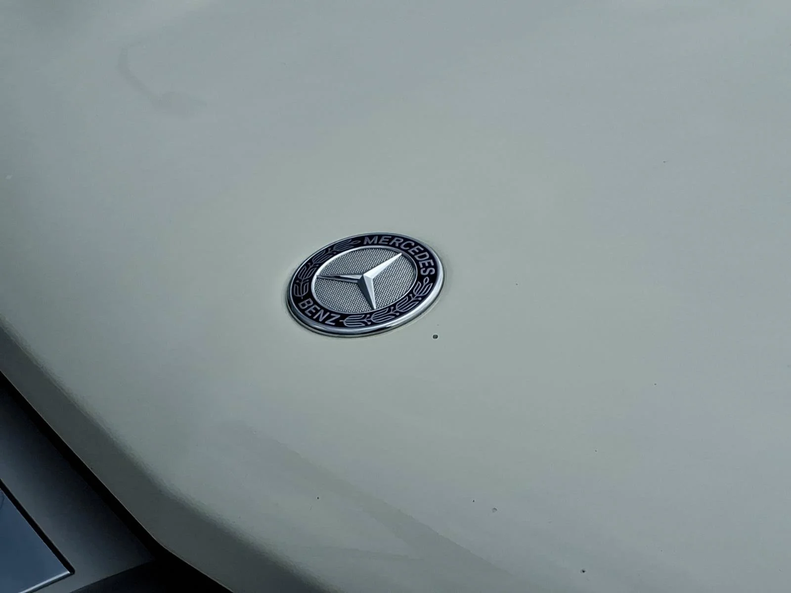 Used 2012 Arctic White Mercedes-Benz GL 450 image 31