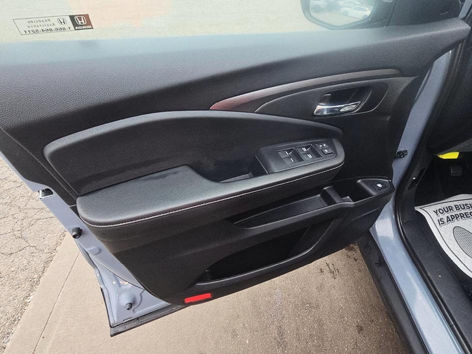 Used 2024 Gray Honda Sport image 13