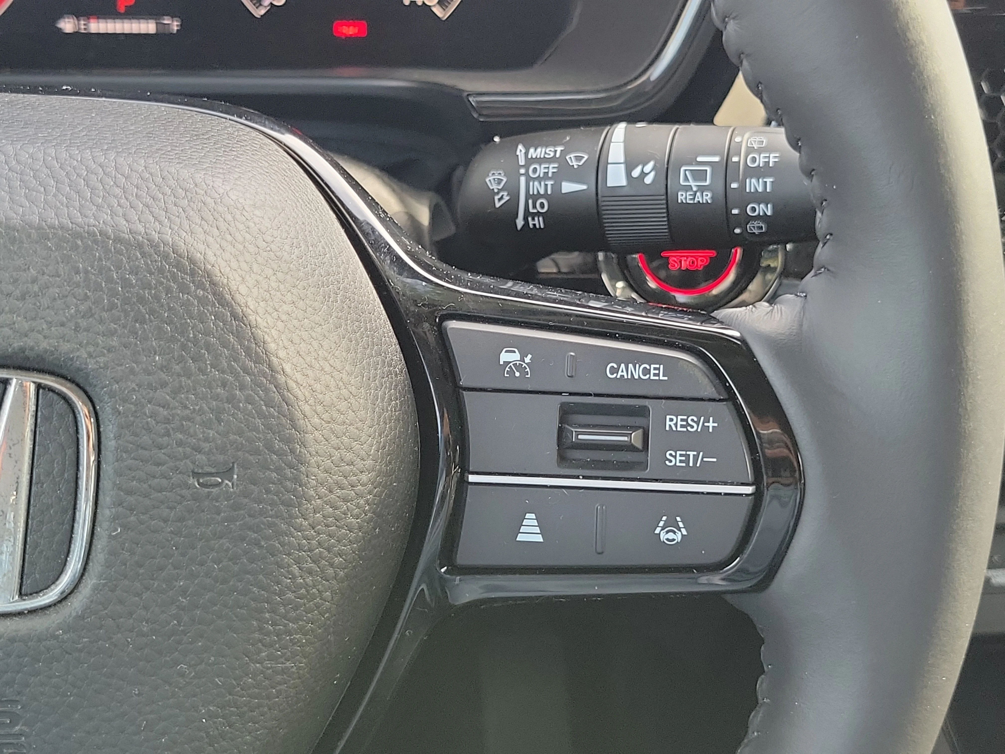 Used 2024 Blue Honda EX-L image 27