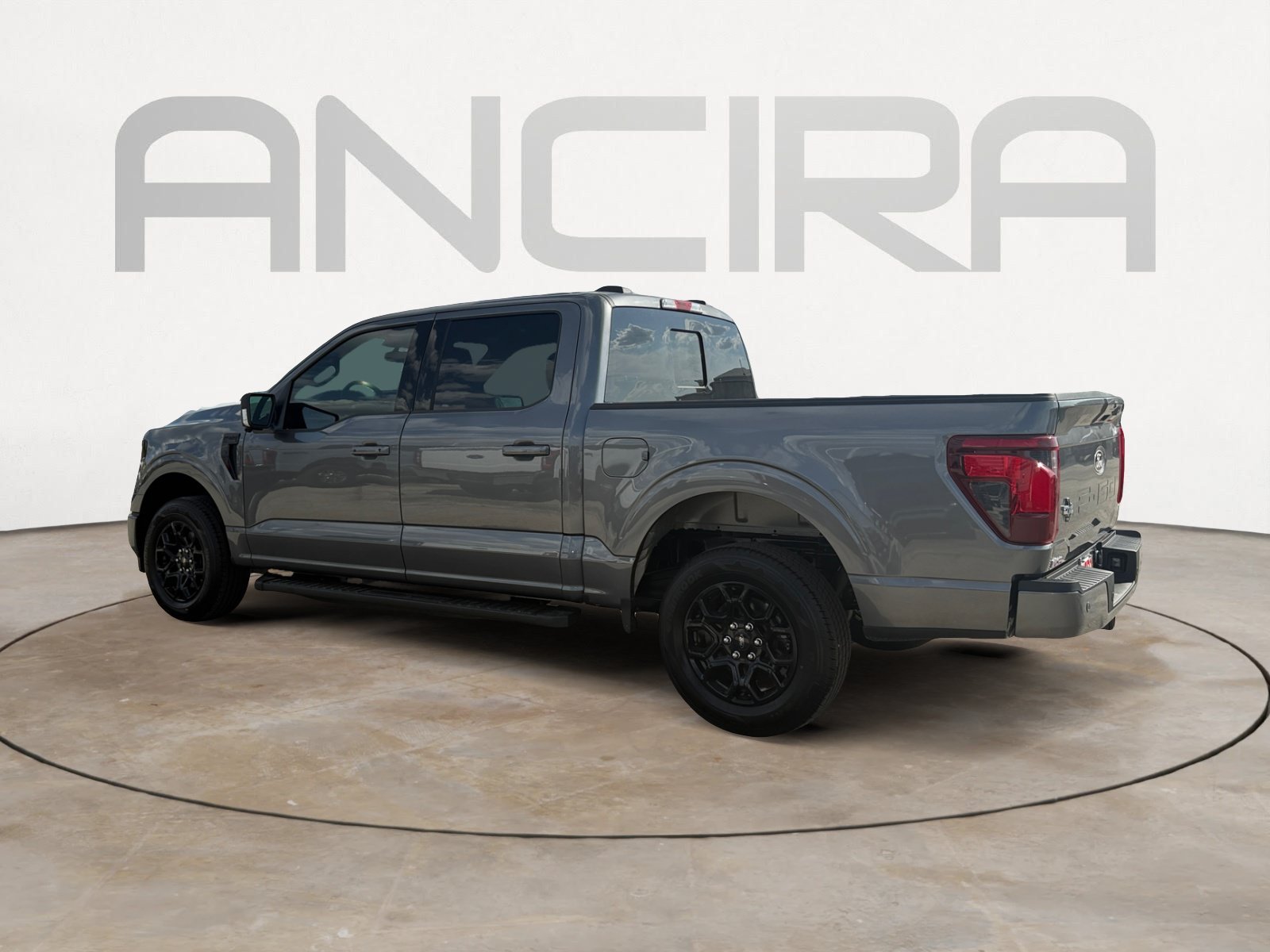 New 2026 Carbonized Gray Metallic Ford XLT image 5