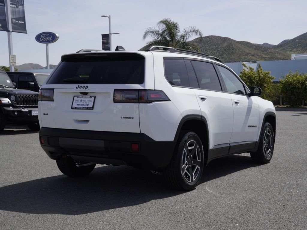 New 2026 Bright White Clear-Coat Exterior Paint Jeep Laredo image 3