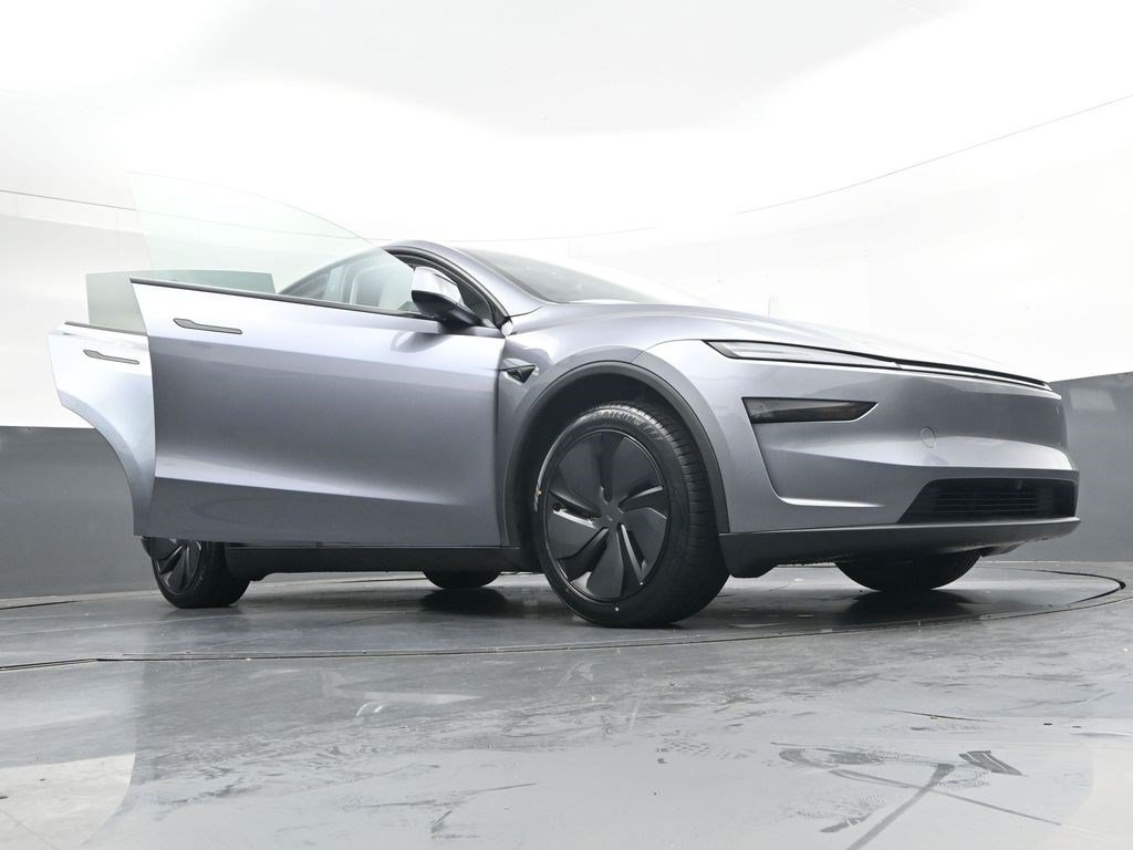 Used 2026 Quicksilver Tesla Long Range image 39