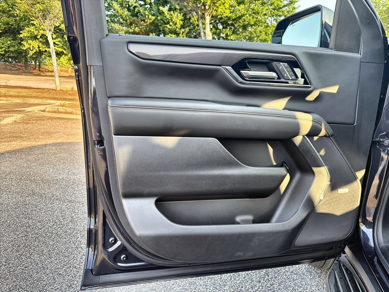 New 2026 Titanium Rush Metallic GMC Elevation image 18